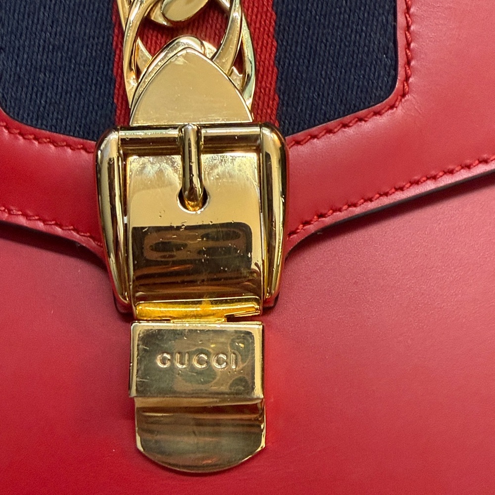 ***SOLD*** GUCCI Calfskin Small Sylvie Shoulder Bag w\COA - Picture 2 of 16